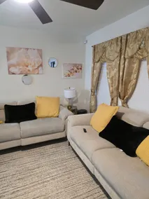 Luxury/Comfort home 3bedrooms/2 full baths - Image 3