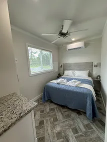 Lake View 2 Bedroom Cabin - Image 5