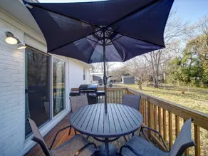 Cozy Riverside Cottage Fully Updated Quiet 3 beds - Image 5