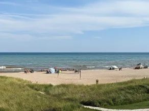 Beachfront House in Kewaunee - Image 4