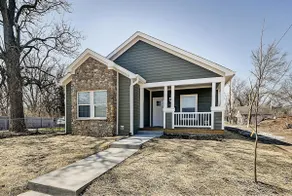 Riverside Retreat Close to Downtown & Speedway - Image 5