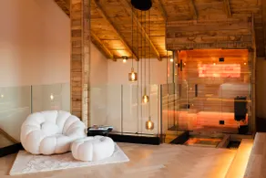 Prestige Suite: Luxury & Romance - Image 4