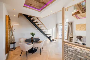 Prestige Suite: Luxury & Romance - Image 5