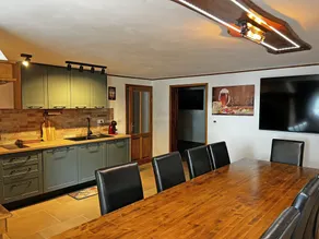 Luxury Villa – Above the lake - Image 3