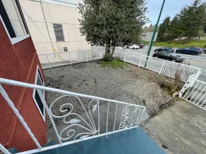 Mordern 2-Bedroom Vancouver Getaway Prime Location - Image 2
