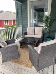 Blue House on Main - Pet Friendly - Image 4