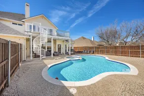 Mega Sized with Lake View House - Image 2