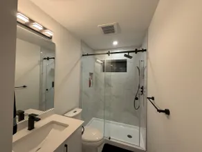 Calm & Cozy Private Suite - Image 3