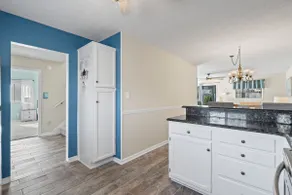 Spacious 3BR/3BA Townhome w/ 1st Floor master - Image 5