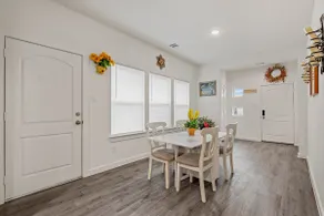 Lone Star Ft. Worth Home - Image 4