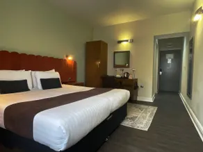 HNFC Stays - Elite experience & Free Parking - Image 5
