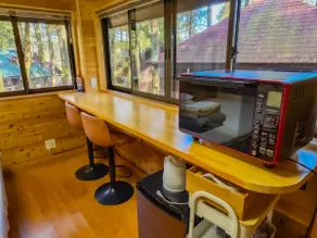 An inn in a national park that feels like a tree house - Image 4