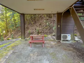 An inn in a national park that feels like a tree house - Image 3