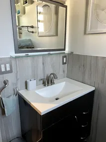 Guest Suite w/ Private Entrance - Image 4