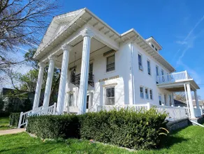 Legacy Alumni House- Family Airbnb - Image 2