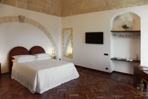 Antica Civita Luxury Room - Image 3