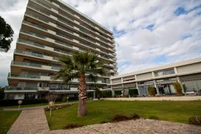 Luxury 1 Bed Apt Seafront Escape in Cannes - Image 4