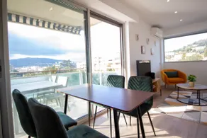 Luxury 1 Bed Apt Seafront Escape in Cannes - Image 2