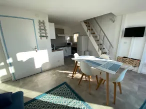 Nice duplex, direct beach access, sleeps 5 - Image 5