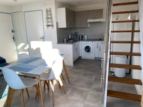 Nice duplex, direct beach access, sleeps 5 - Image 4