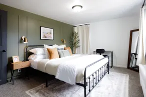Bright Lockport Farmhouse: King Bed + Yard View - Image 2