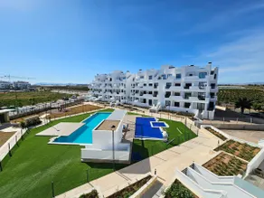Apartment with Pool Santa Rosalía Lake Los Alcazares - Image 4