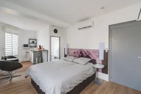 Jadou, Air conditioning, Wi-Fi and shops - Image 2
