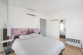 Jadou, Air conditioning, Wi-Fi and shops - Image 3