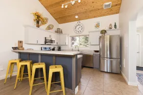 Elk Haven Retreat close to Big Sky, MT town center - Image 4