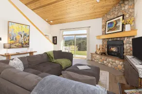 Elk Haven Retreat close to Big Sky, MT town center - Image 2