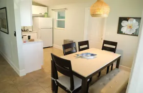 Sunny Escape - Walk to the River - Sleeps 6+ - Image 3