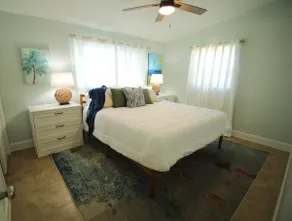 Sunny Escape - Walk to the River - Sleeps 6+ - Image 4