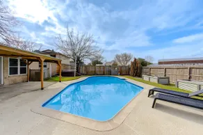 4BR Home w/ Pool • Family & Corporate Stay, Kemah - Image 2