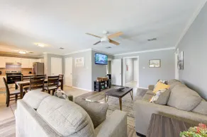 4BR Home w/ Pool • Family & Corporate Stay, Kemah - Image 3