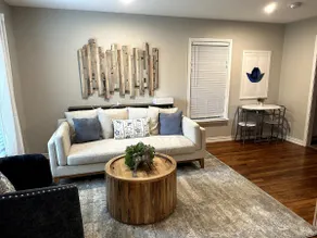 Cowtown Chic Stay - Image 3