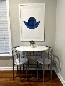 Cowtown Chic Stay - Image 4