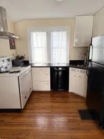 Welcome to The Little House! - Image 4