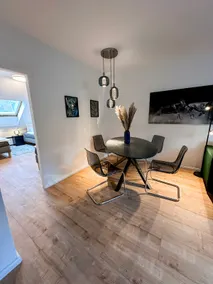 24/7check-in +3beds +sleep couch - Image 2