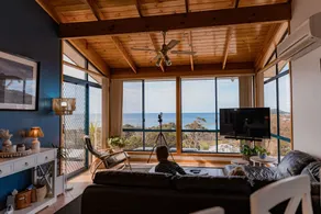 Ocean View Beach House - Image 4