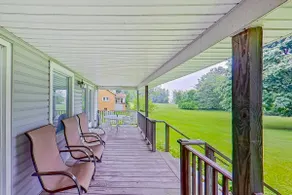 Stapleton Lakehouse (Private Beach Access) - Image 4