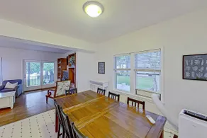 Stapleton Lakehouse (Private Beach Access) - Image 2