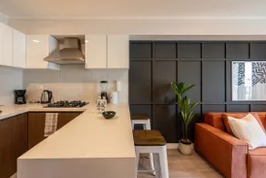 Geko | Chic 1BR near Kennedy Park w/ Pool - Image 4