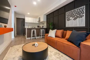 Geko | Chic 1BR near Kennedy Park w/ Pool - Image 5