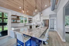 Bluebird Bay w/ Hot Tub & Outdoor Area | Sleeps 8 - Image 5