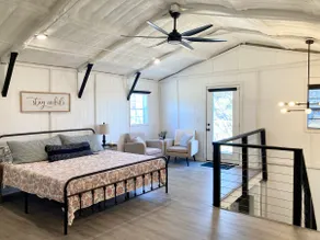 Lake View Loft House- Minutes to Historic Square - Image 3