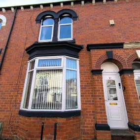 Modern home in heart of Middlesbrough town - Image 3
