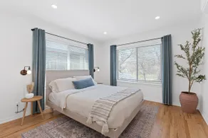 Chic 2BR Oasis | Prime ATX Location, Stylish Stay - Image 4