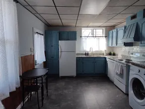 Cozy Home, Great Location in Downtown Huntingdon - Image 5