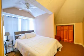 Roomy Upstairs Apartment - Image 5