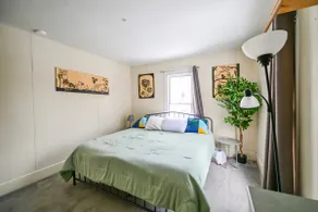 Roomy Upstairs Apartment - Image 2